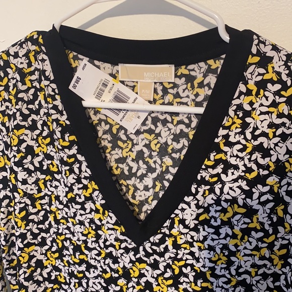 MICHAEL Michael Kors mini dress with butterflies long bell sleeves and V-neck - Picture 3 of 8